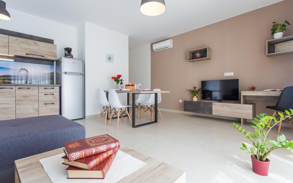 Apartments Viktorija Baška Esterno foto